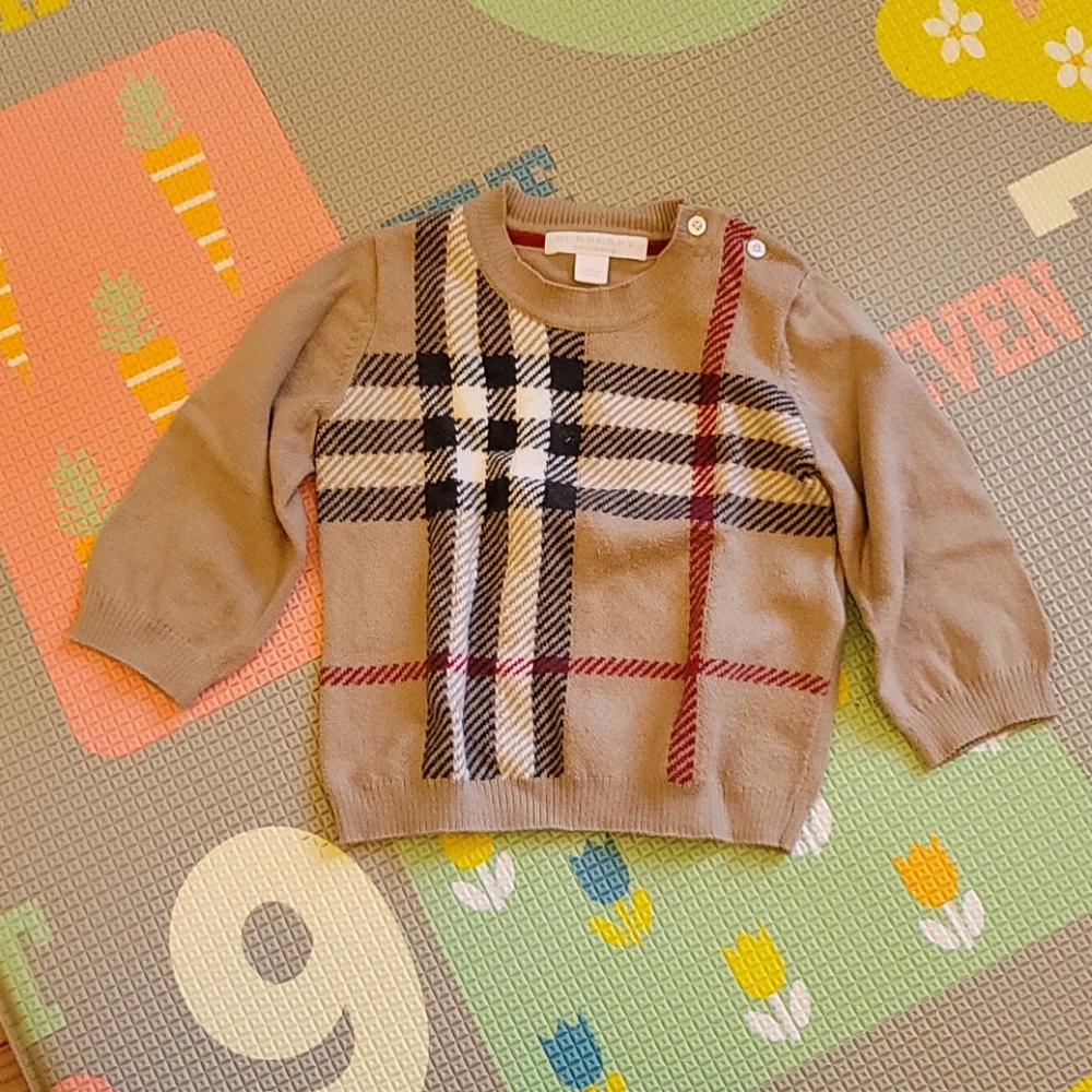 Burberry sweater 12m